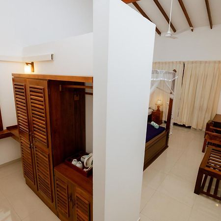 Prince Beach Hotel بينتوتا المظهر الخارجي الصورة