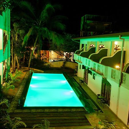 Prince Beach Hotel بينتوتا المظهر الخارجي الصورة