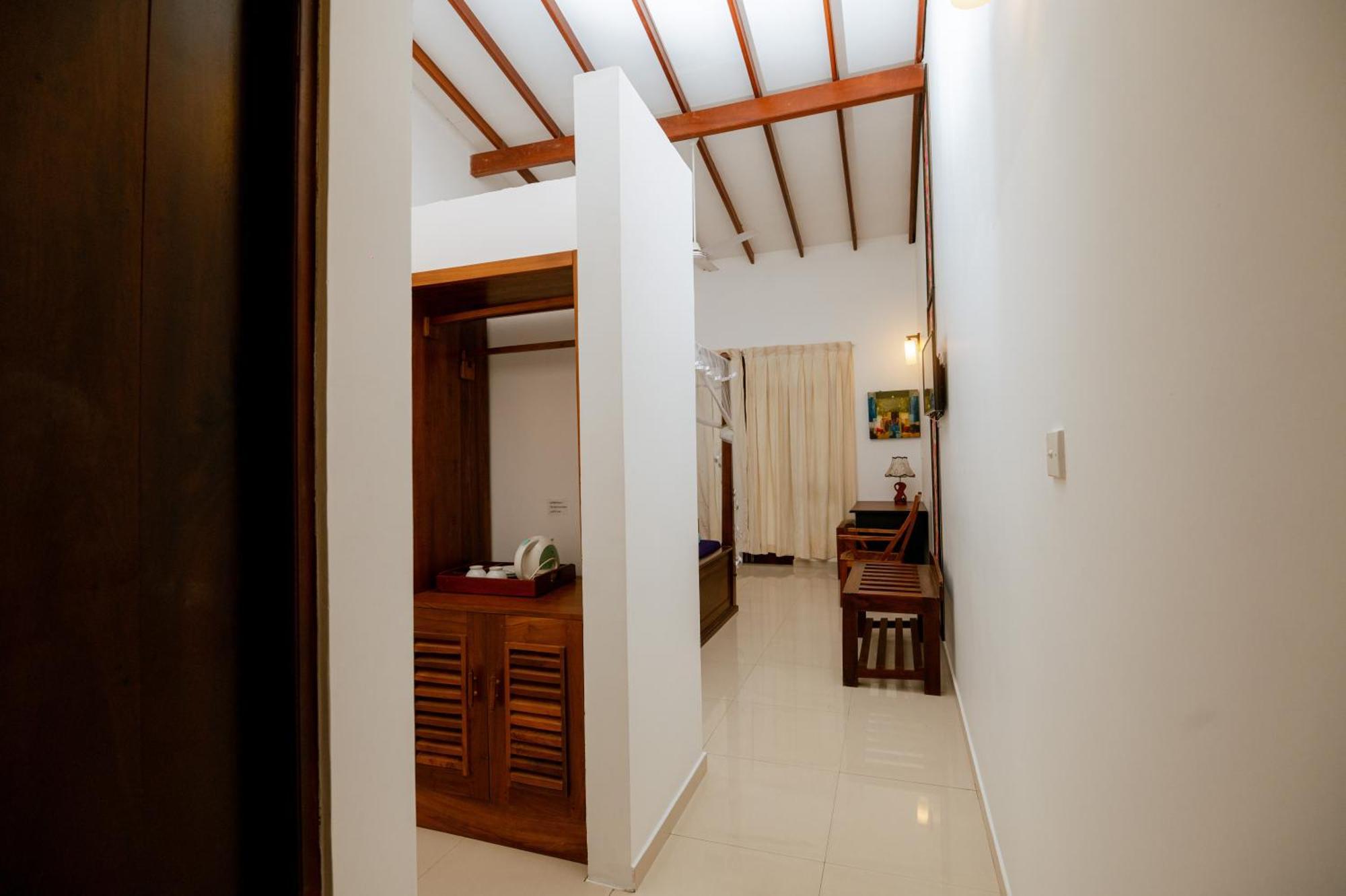 Prince Beach Hotel بينتوتا المظهر الخارجي الصورة
