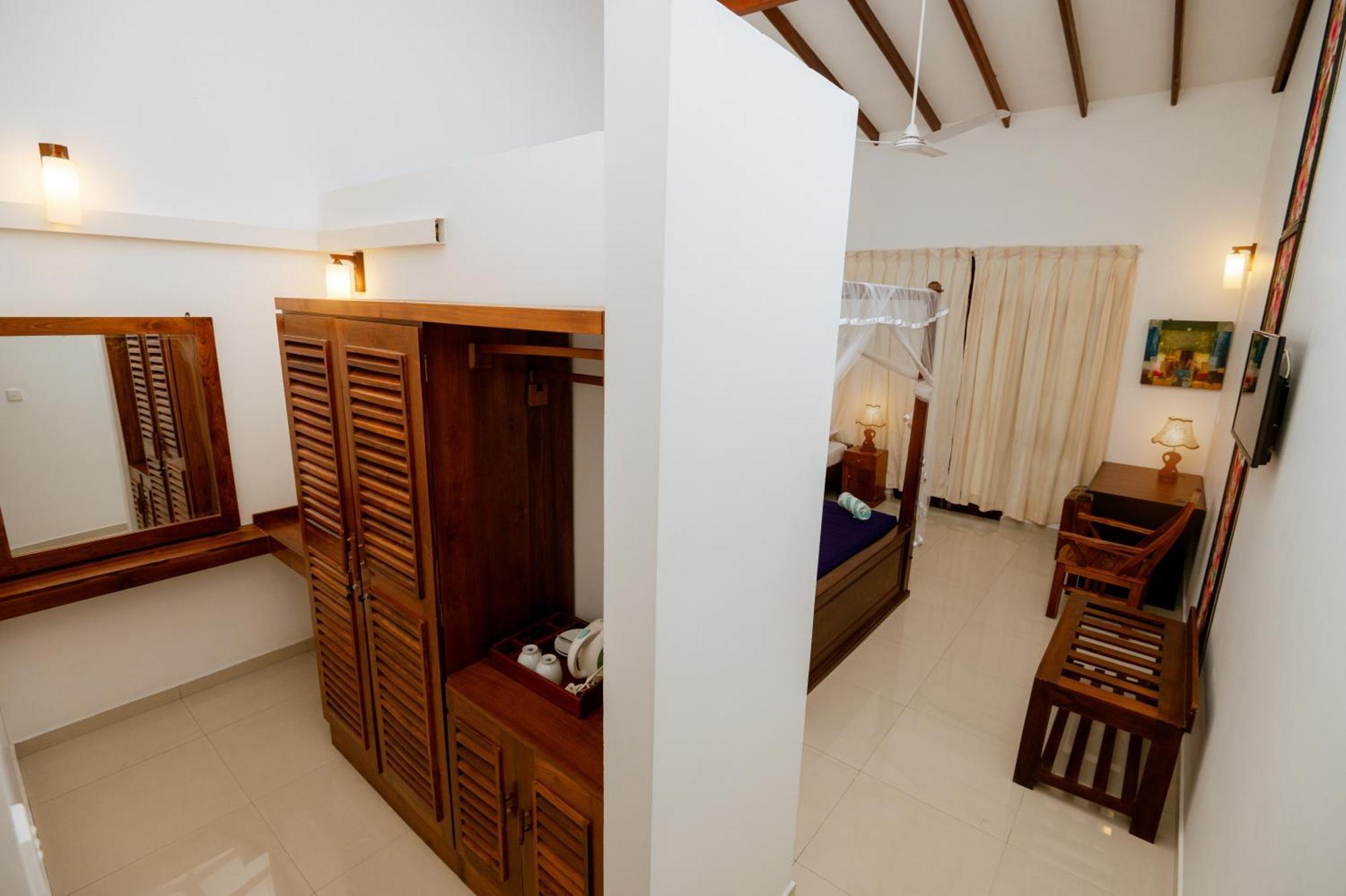 Prince Beach Hotel بينتوتا المظهر الخارجي الصورة