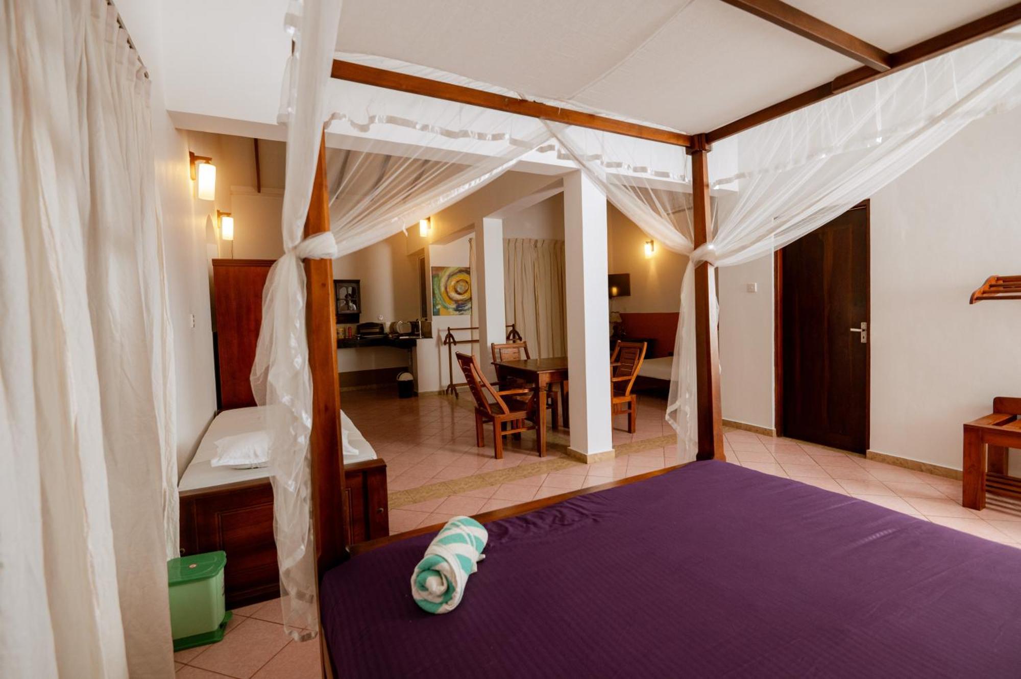 Prince Beach Hotel بينتوتا المظهر الخارجي الصورة
