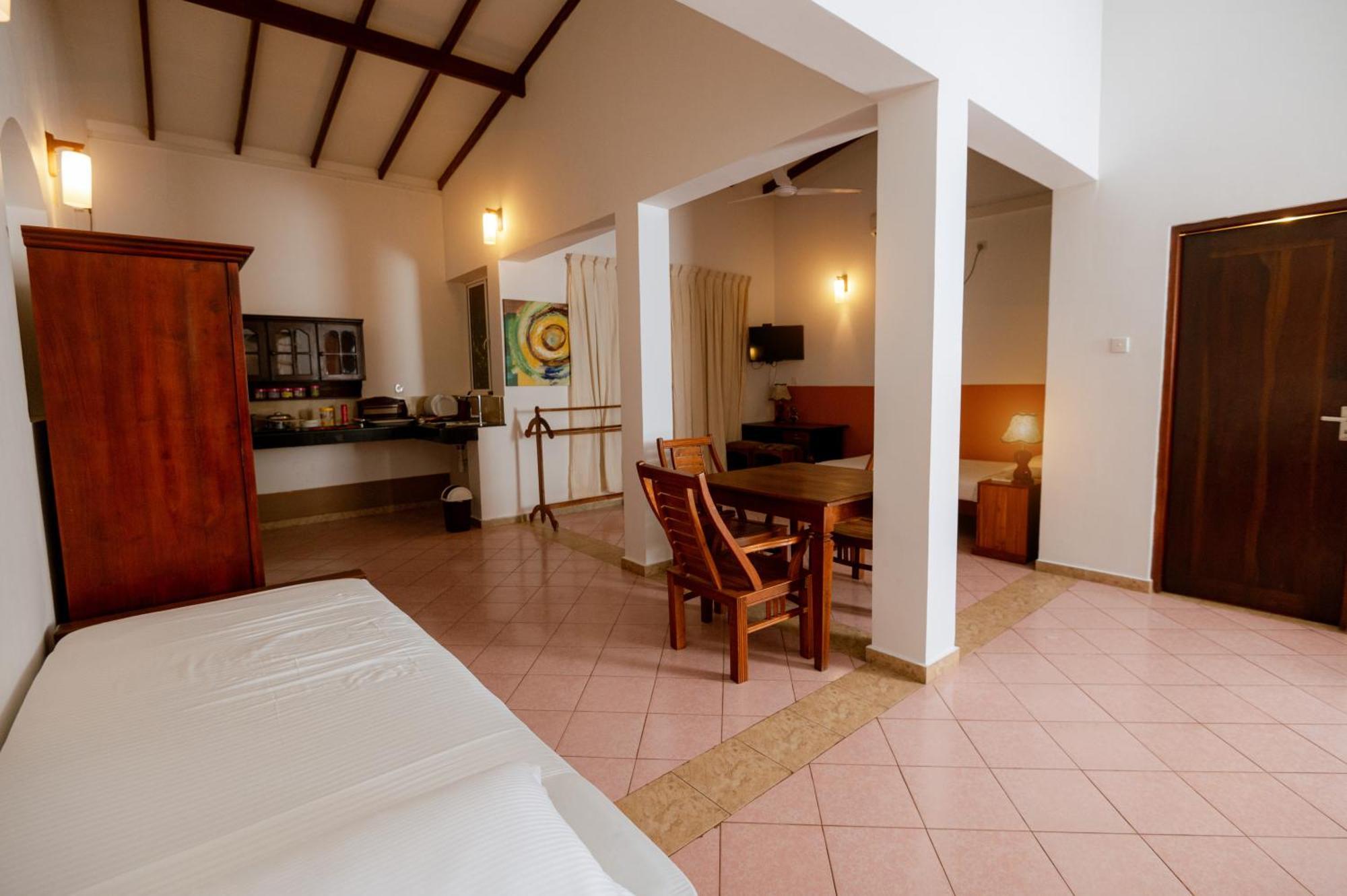Prince Beach Hotel بينتوتا المظهر الخارجي الصورة