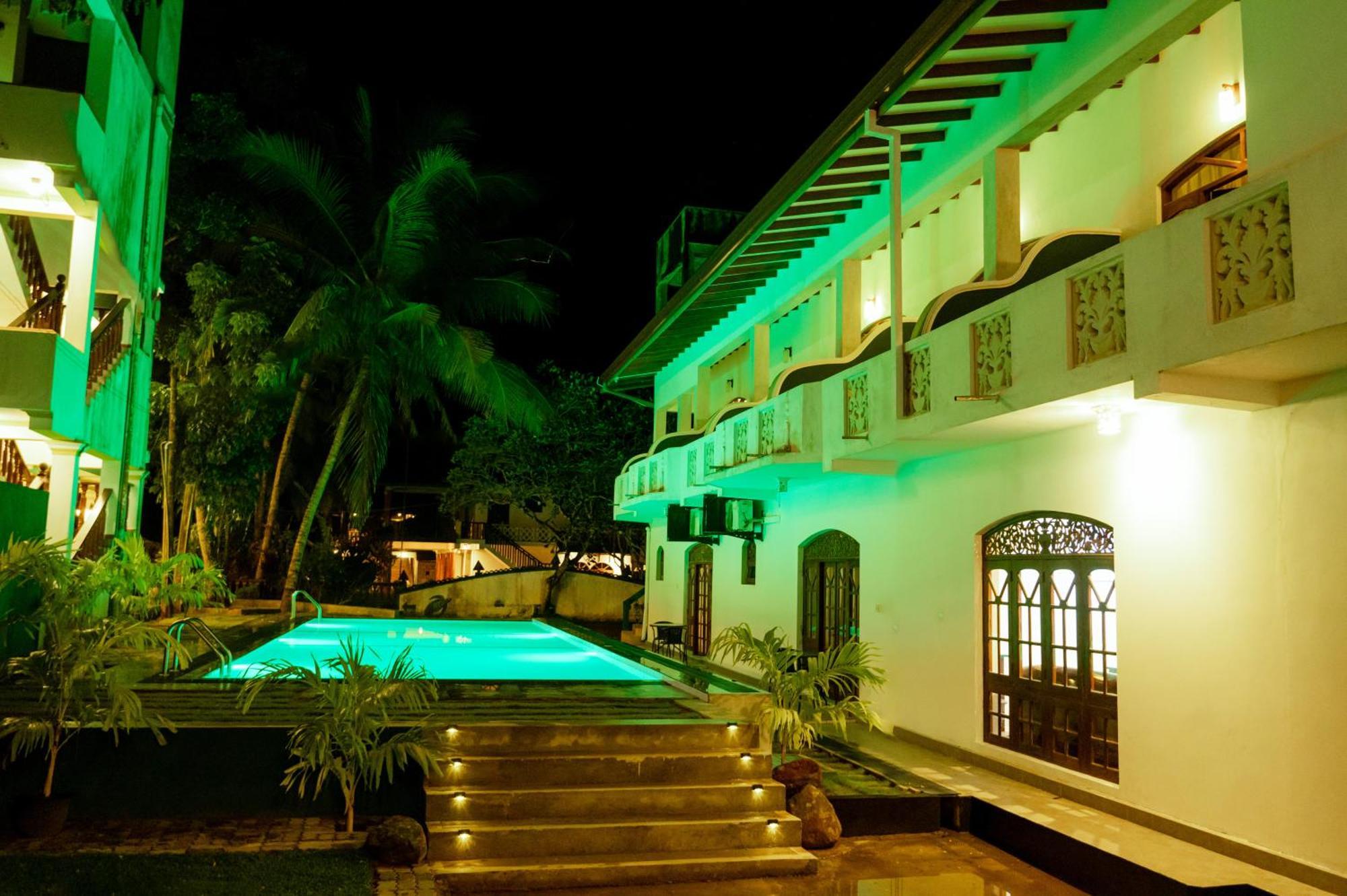 Prince Beach Hotel بينتوتا المظهر الخارجي الصورة