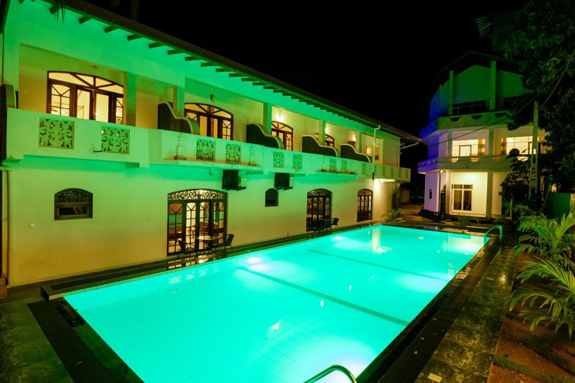 Prince Beach Hotel بينتوتا المظهر الخارجي الصورة