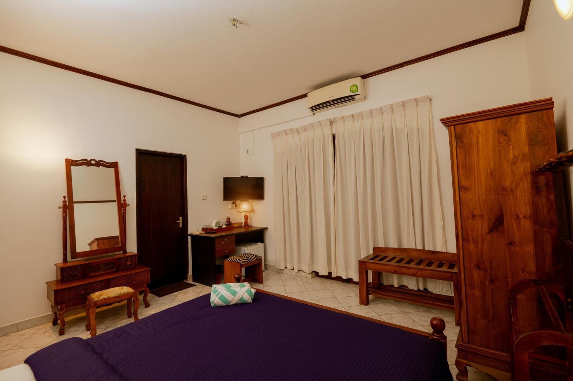 Prince Beach Hotel بينتوتا المظهر الخارجي الصورة