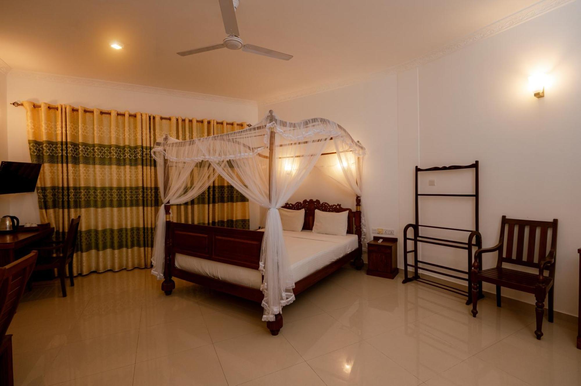 Prince Beach Hotel بينتوتا المظهر الخارجي الصورة