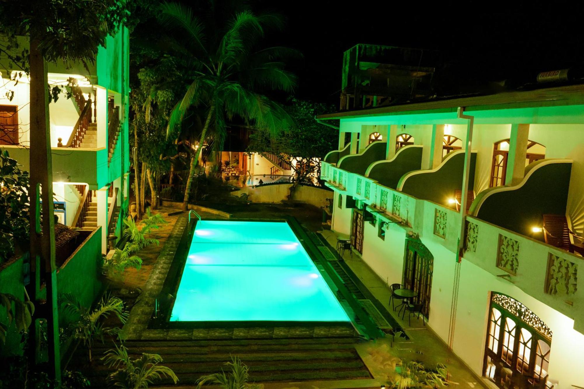 Prince Beach Hotel بينتوتا المظهر الخارجي الصورة