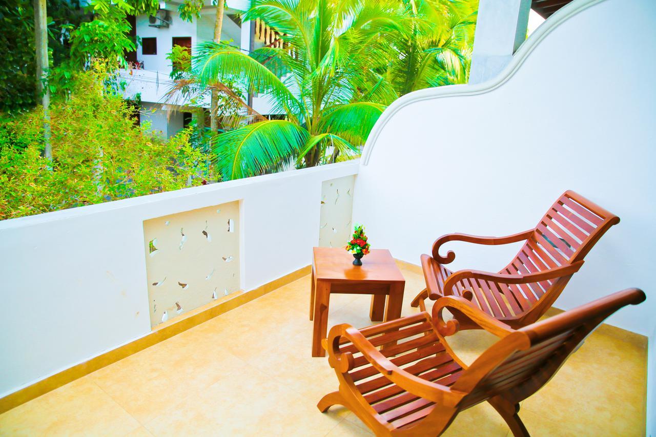 Prince Beach Hotel بينتوتا المظهر الخارجي الصورة