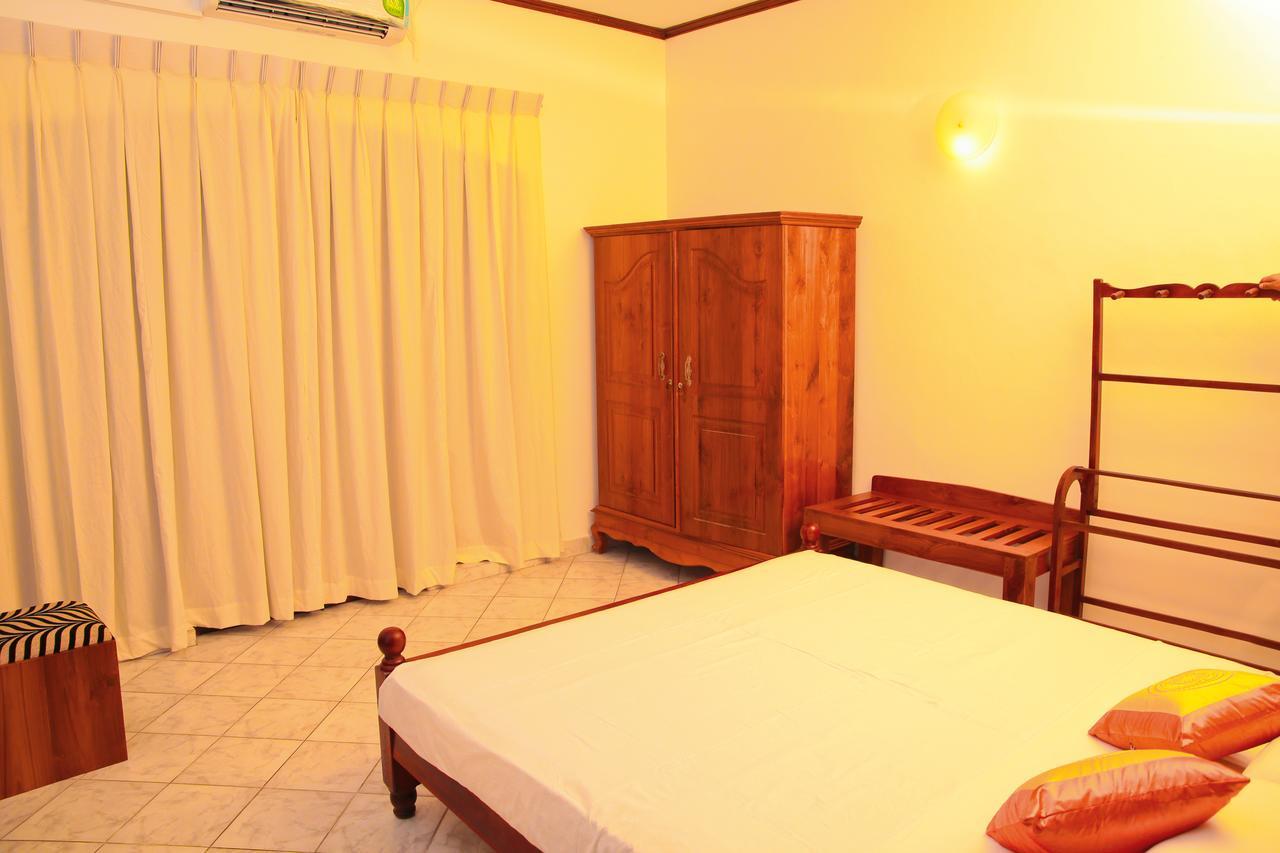 Prince Beach Hotel بينتوتا المظهر الخارجي الصورة