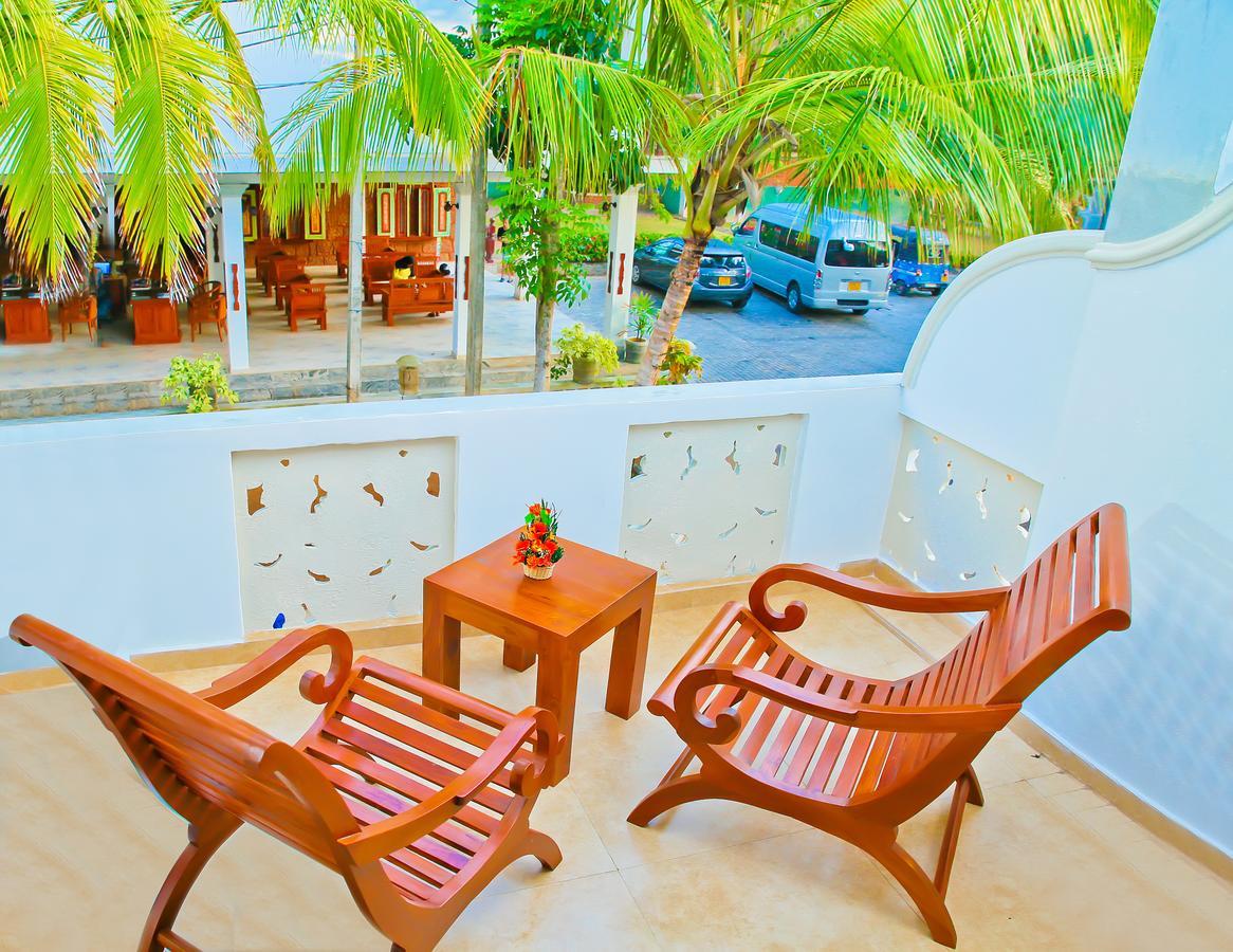 Prince Beach Hotel بينتوتا المظهر الخارجي الصورة