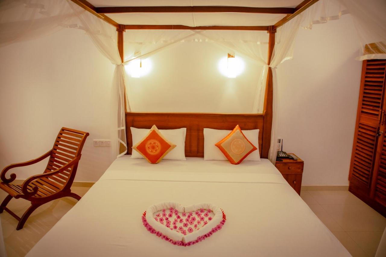 Prince Beach Hotel بينتوتا المظهر الخارجي الصورة