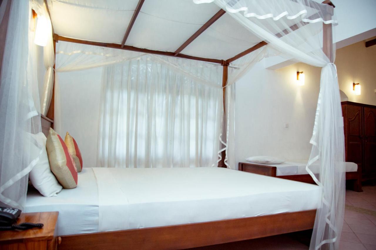 Prince Beach Hotel بينتوتا المظهر الخارجي الصورة