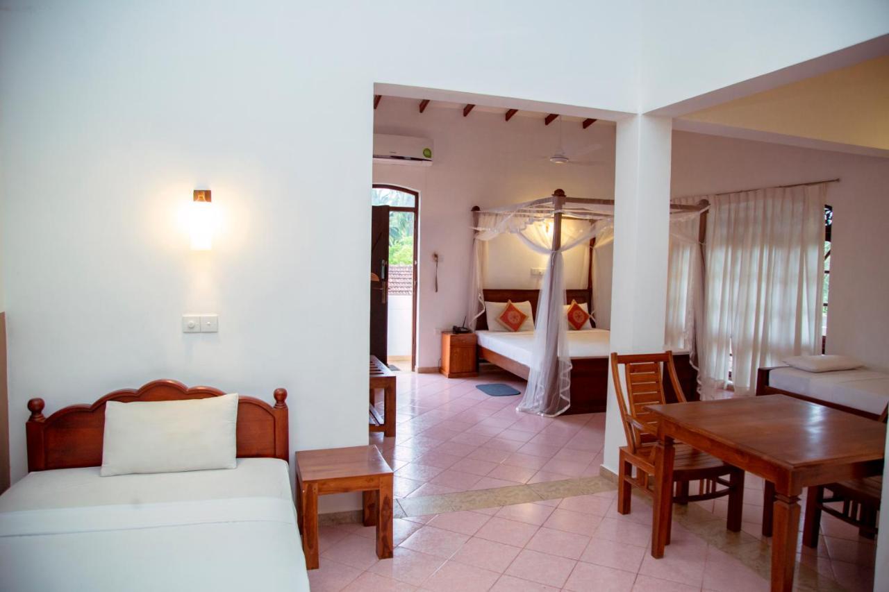 Prince Beach Hotel بينتوتا المظهر الخارجي الصورة