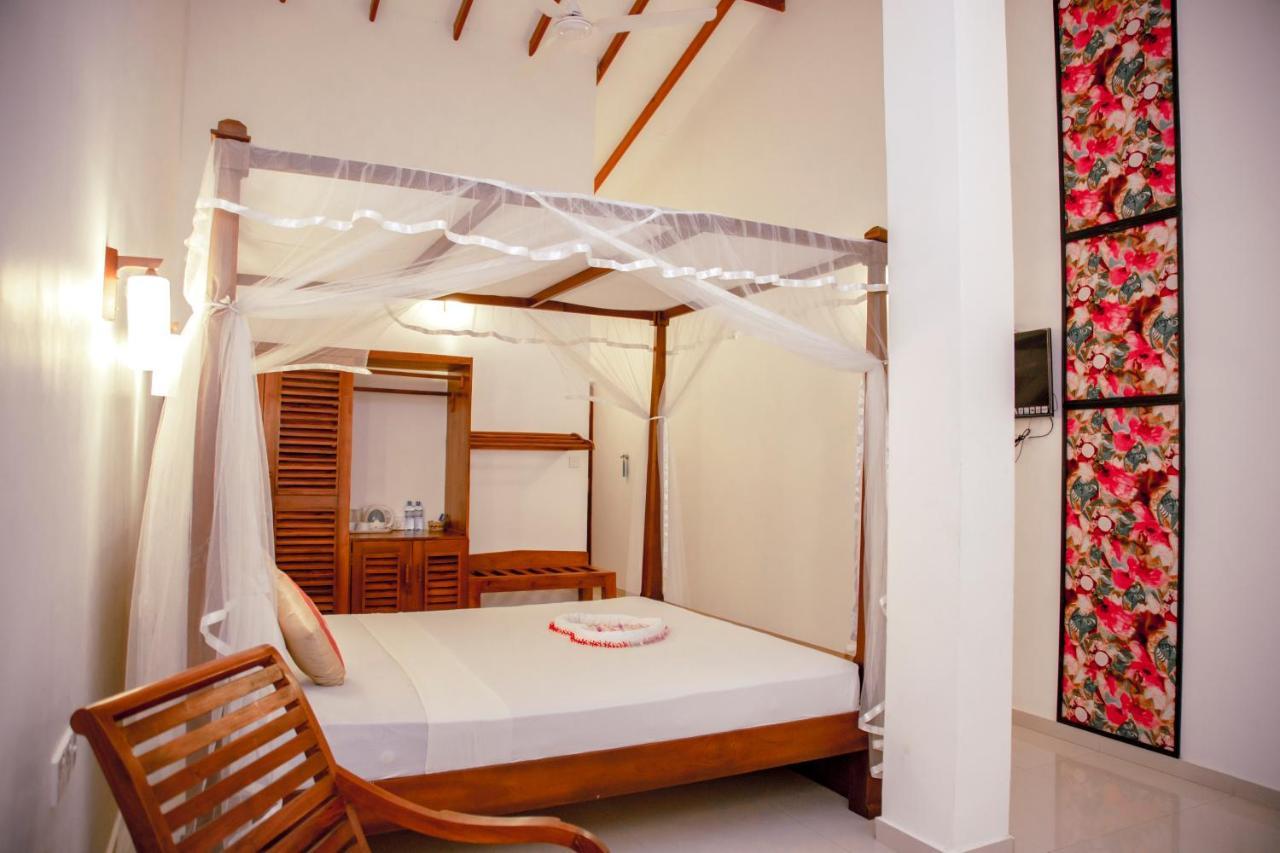 Prince Beach Hotel بينتوتا المظهر الخارجي الصورة