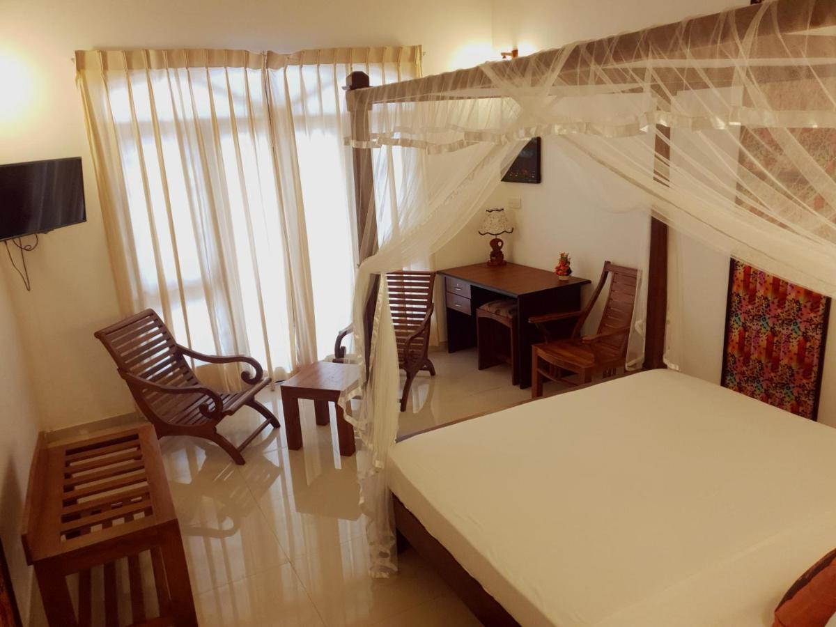 Prince Beach Hotel بينتوتا المظهر الخارجي الصورة